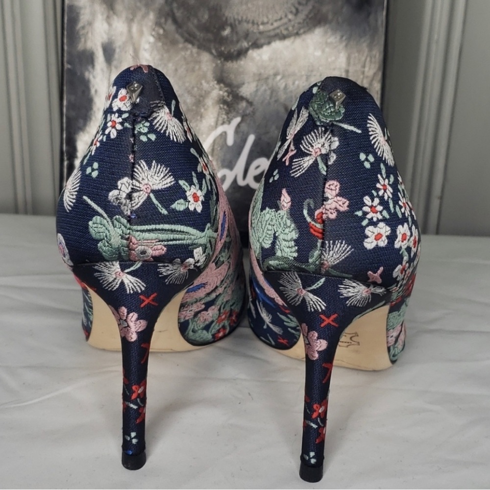 Sam Edelman Pumps - Picture 2 of 4